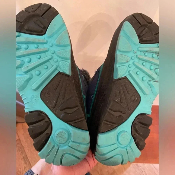 Kamik‎ ski/ snow boots with fur for kids size 3 - Picture 5 of 7